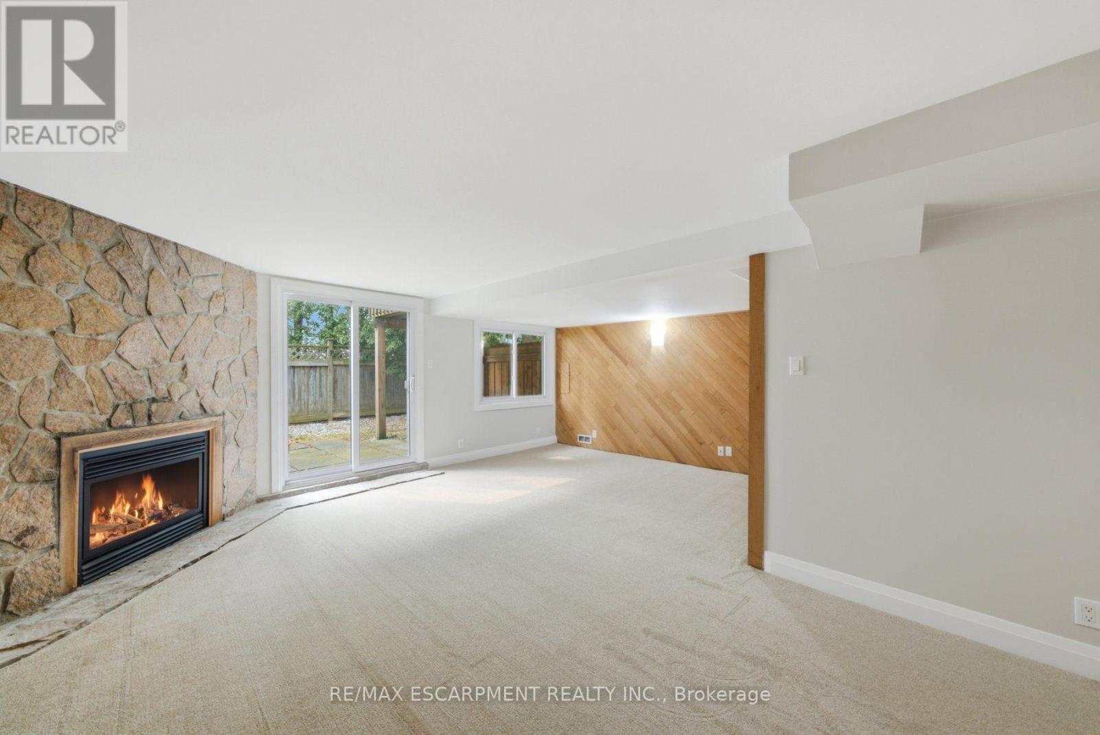 #2 2155 DUNCASTER DRIVE - Image 32
