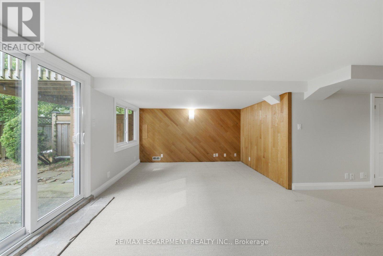 #2 2155 DUNCASTER DRIVE - Image 35