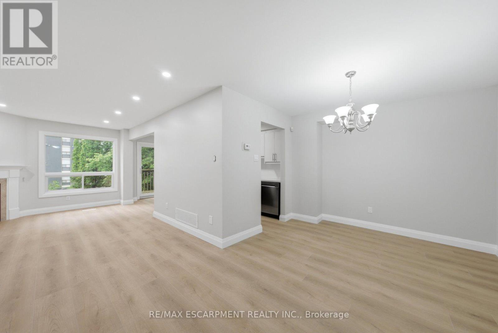 #2 2155 DUNCASTER DRIVE - Image 8