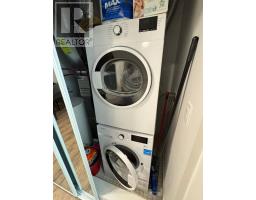 111 - 140 Canon Jackson Drive, Toronto, ON M6M0B9 Photo 10