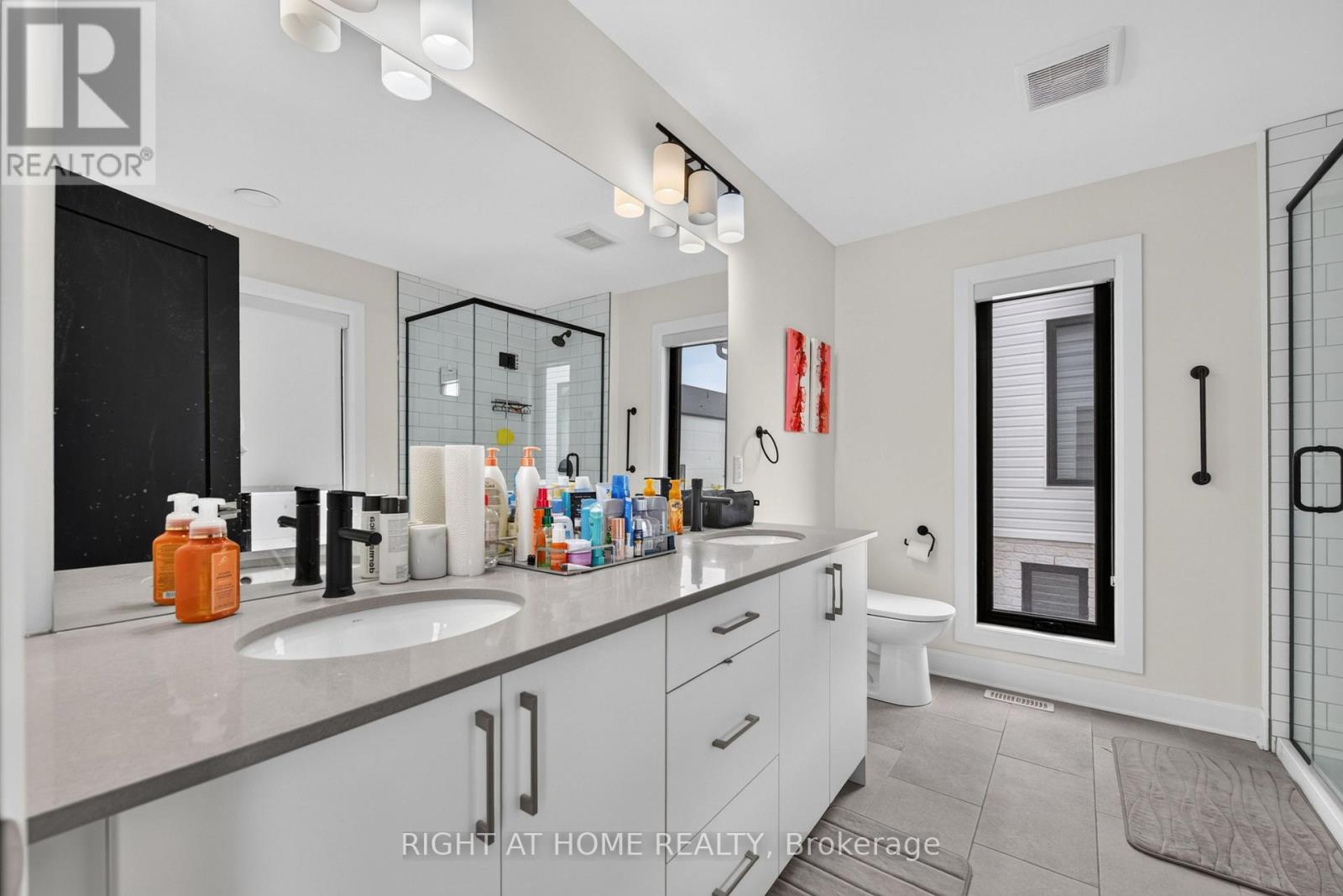 981 UPPERPOINT AVENUE - 30
