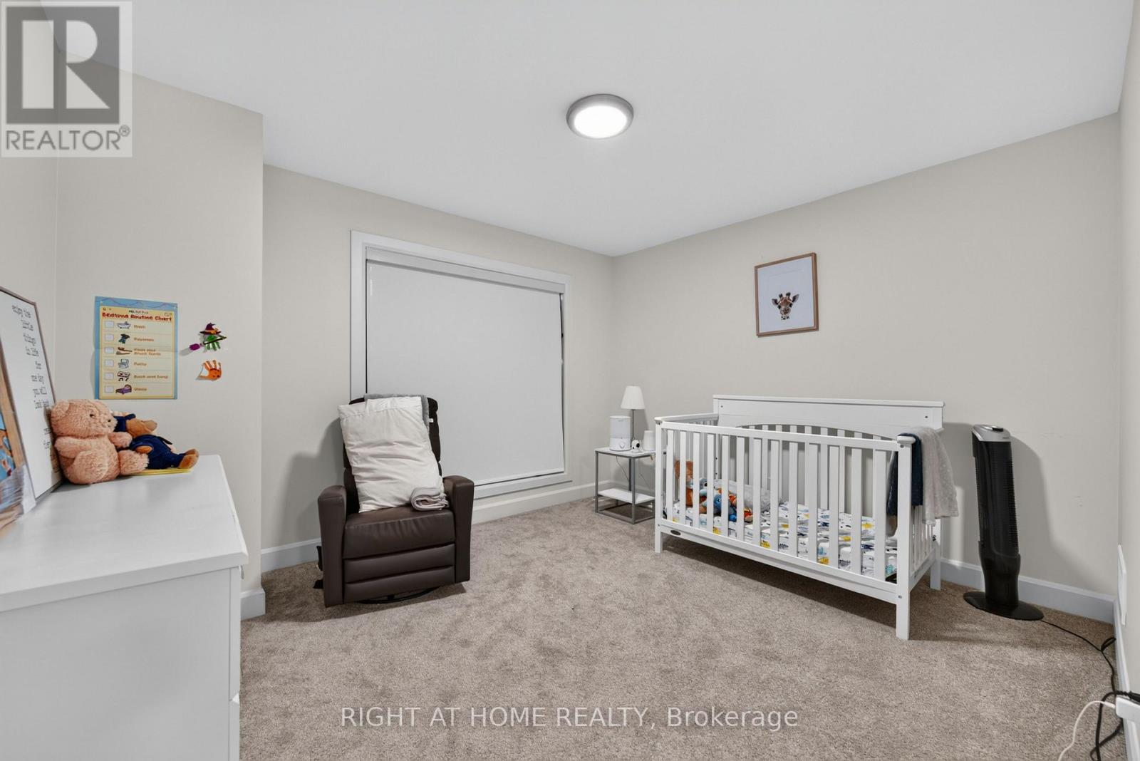 981 UPPERPOINT AVENUE - 36