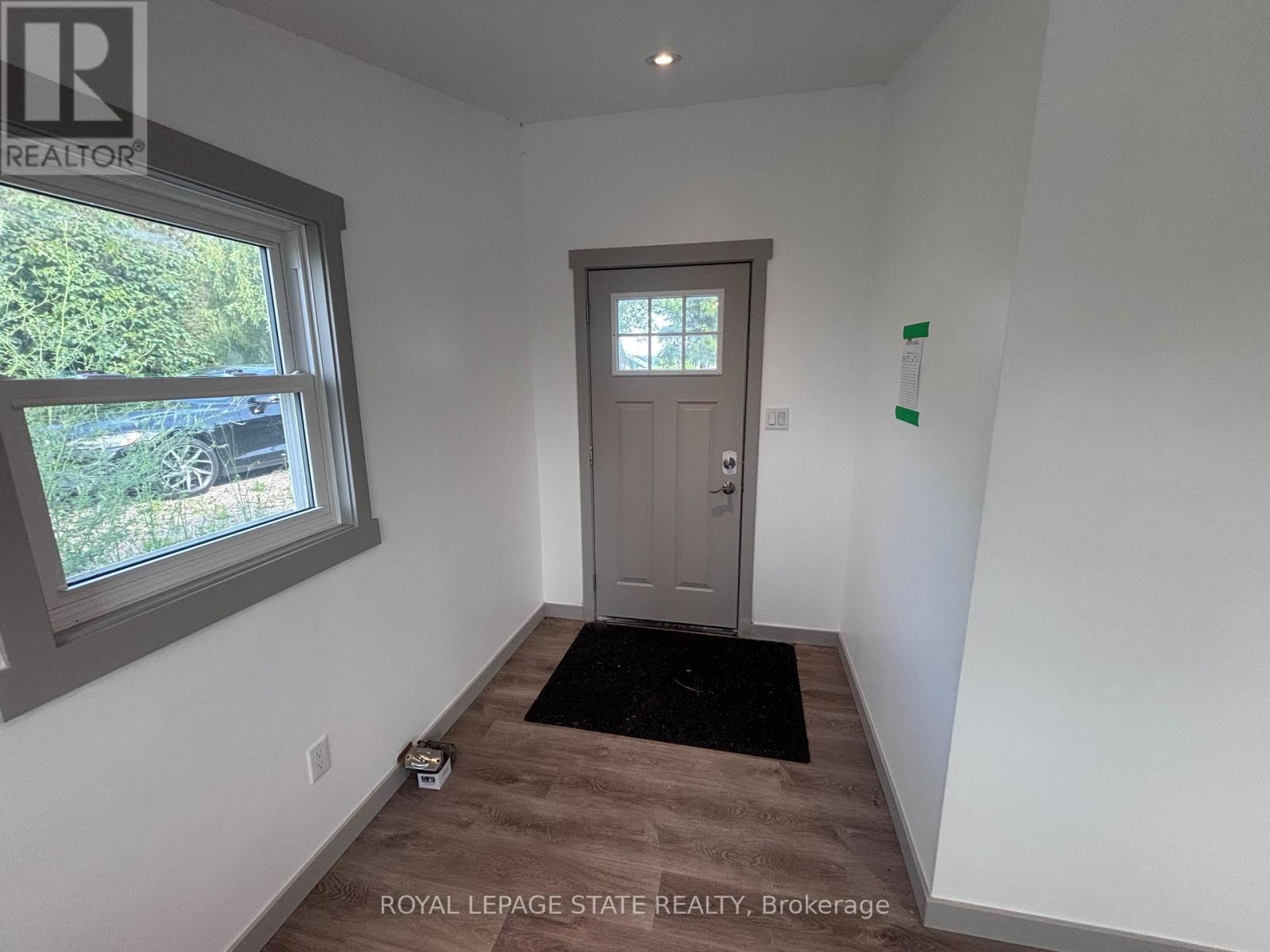 1456 LAKESHORE ROAD - 16
