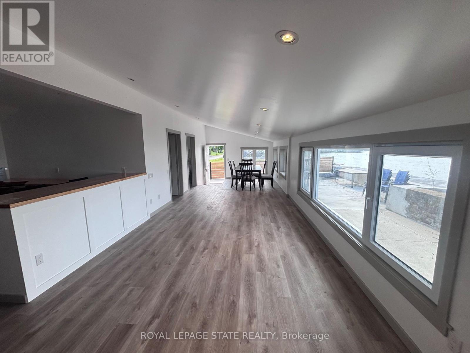 1456 LAKESHORE ROAD - 17