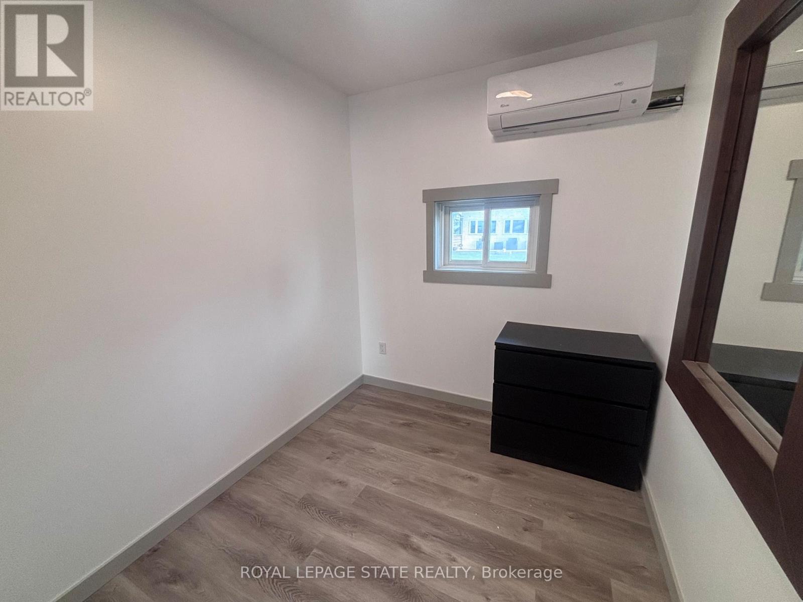 1456 LAKESHORE ROAD - 19