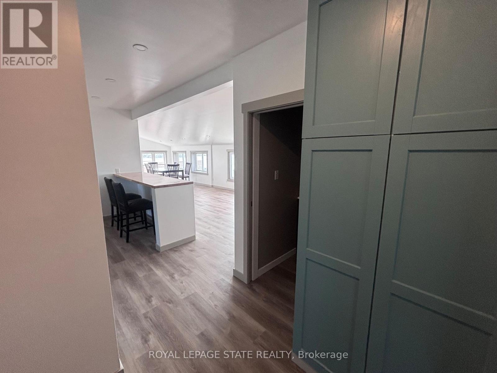 1456 LAKESHORE ROAD - 22