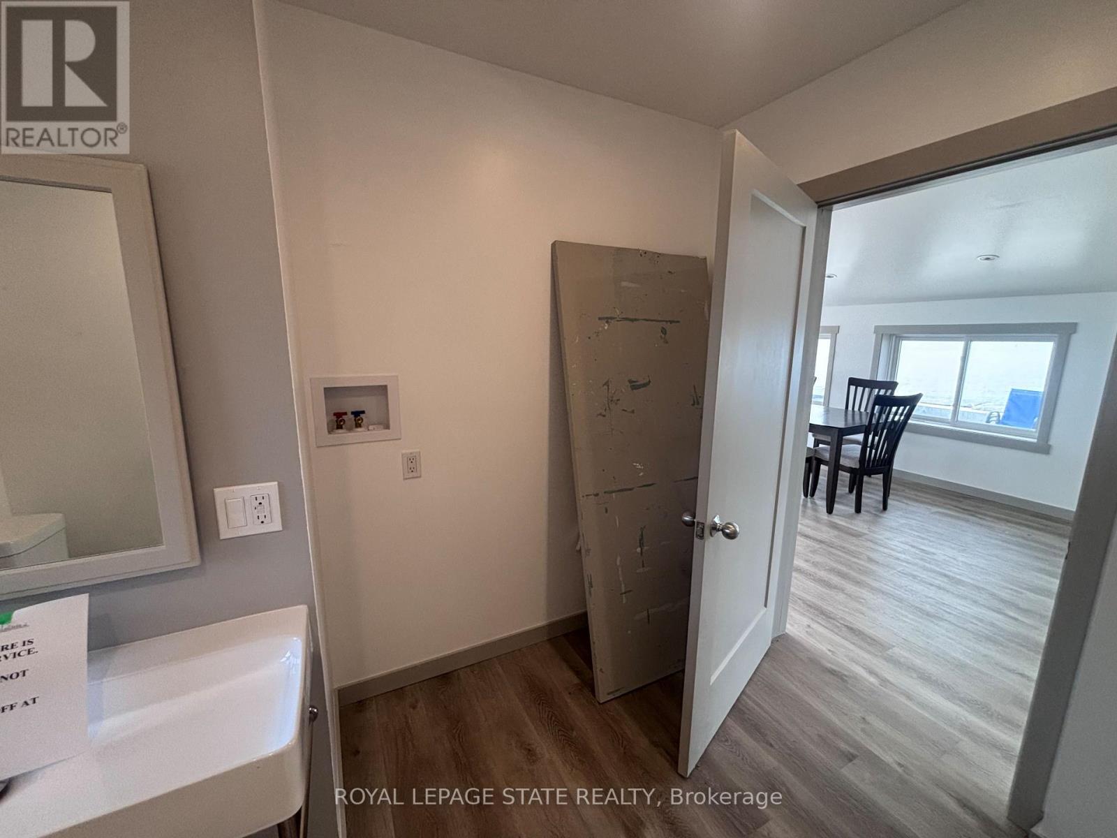 1456 LAKESHORE ROAD - 26