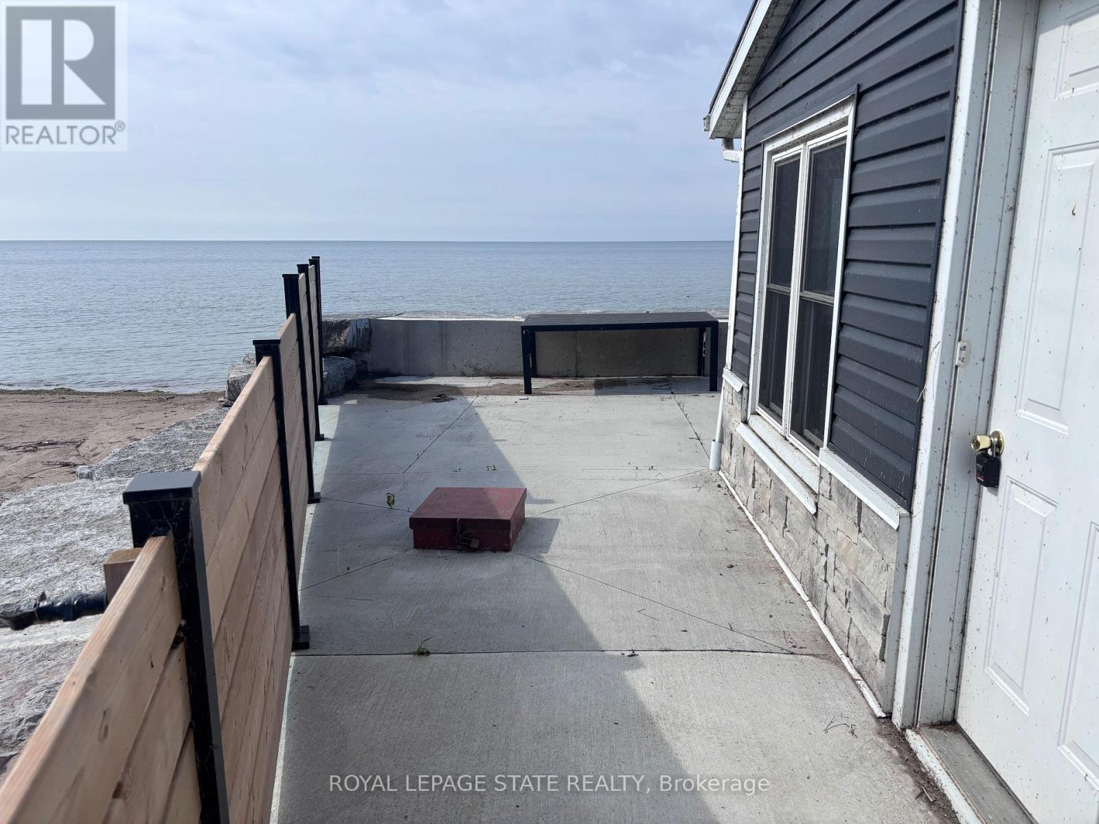 1456 LAKESHORE ROAD - 5