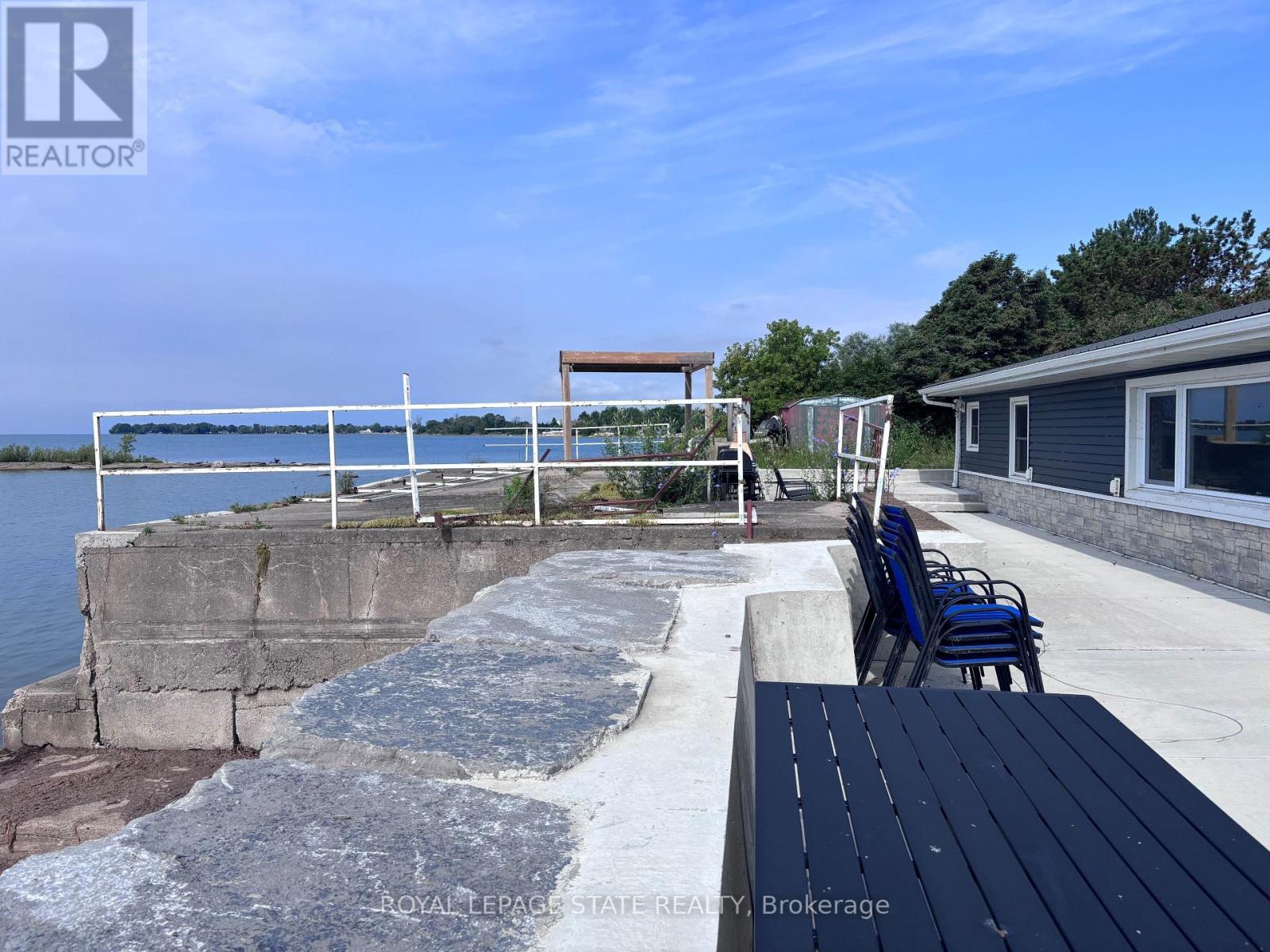 1456 LAKESHORE ROAD - 7