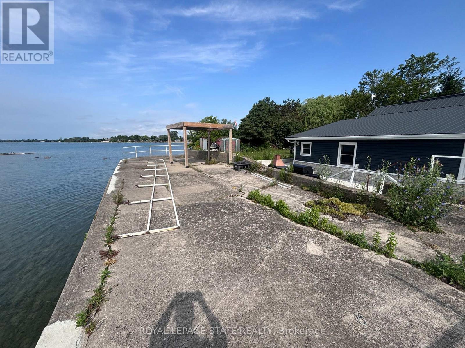 1456 LAKESHORE ROAD - 9