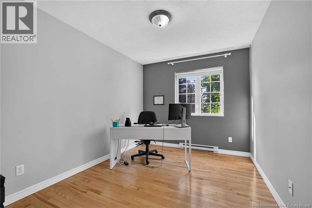 82 Des Bouleaux Crescent - 24