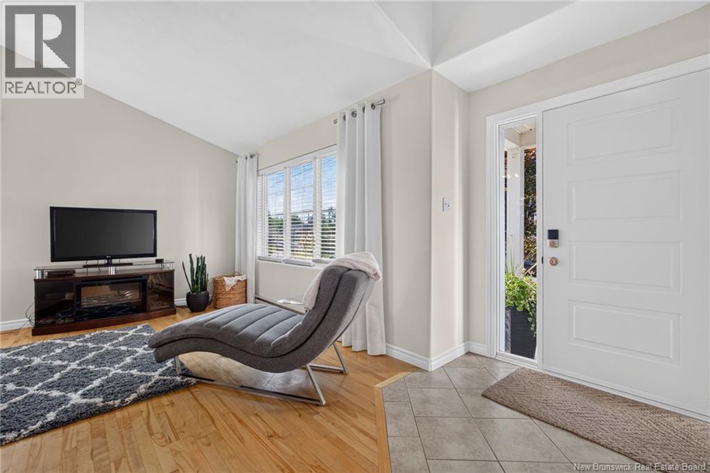82 Des Bouleaux Crescent - 6