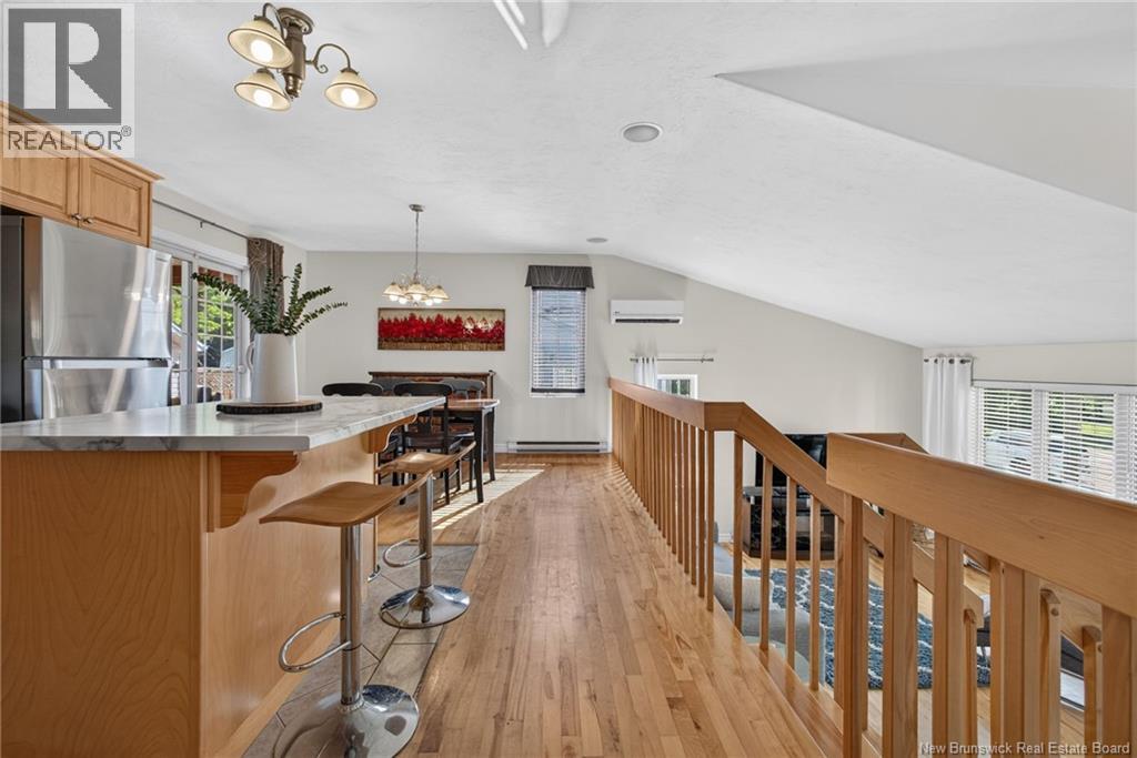 82 Des Bouleaux Crescent - 11