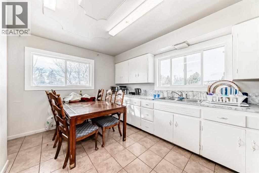 2517 36 Street SE - 2