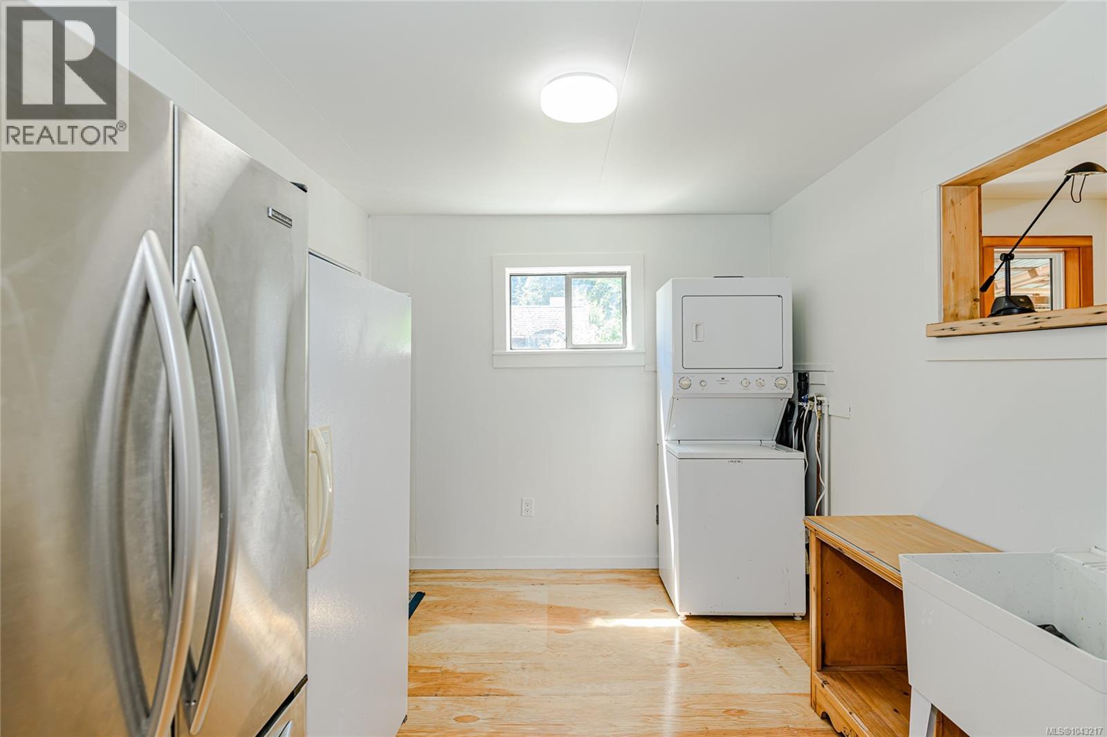 40 Hemlock St - 25