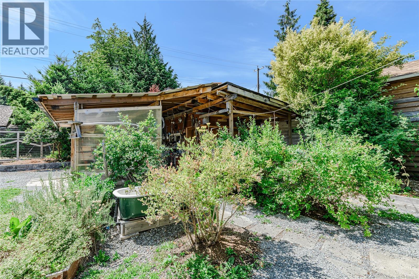 40 Hemlock St - 44