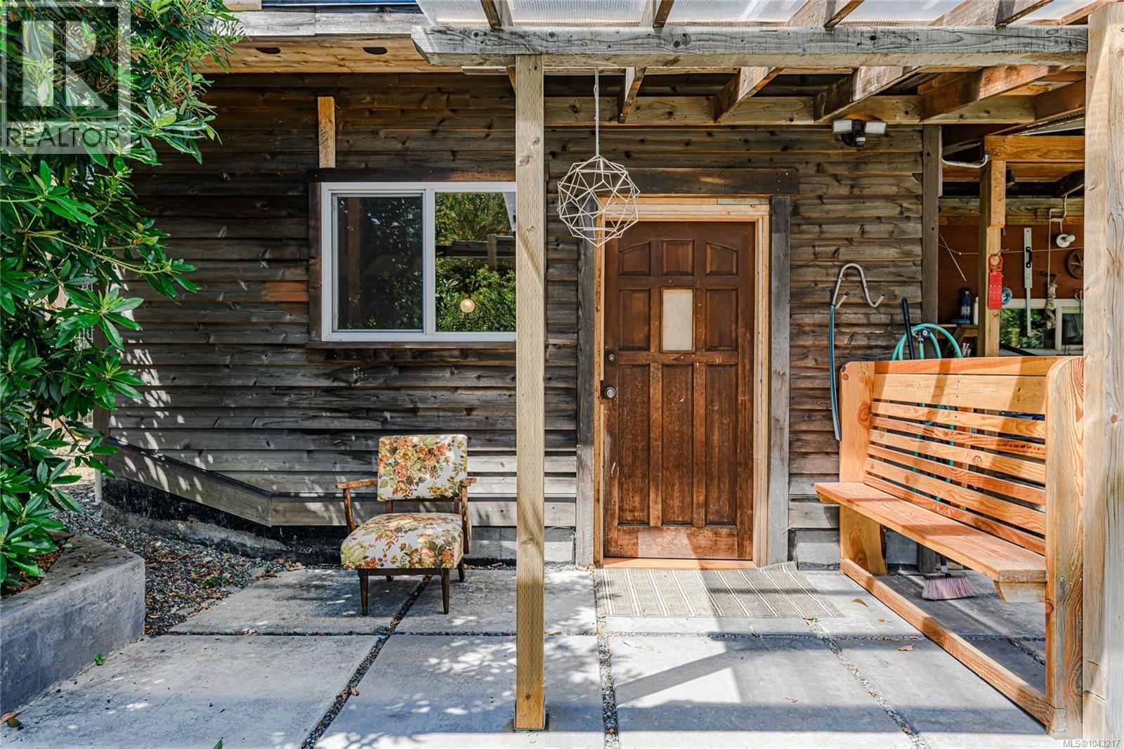 40 Hemlock St - 9