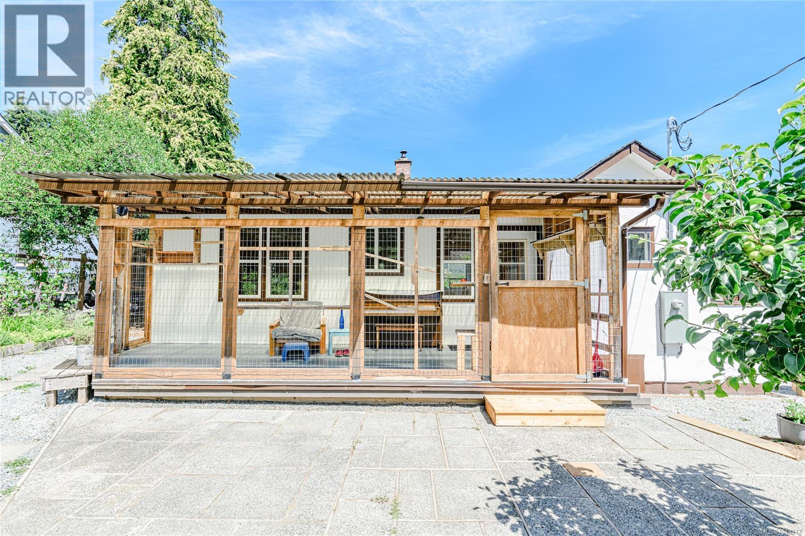 40 Hemlock St - 31