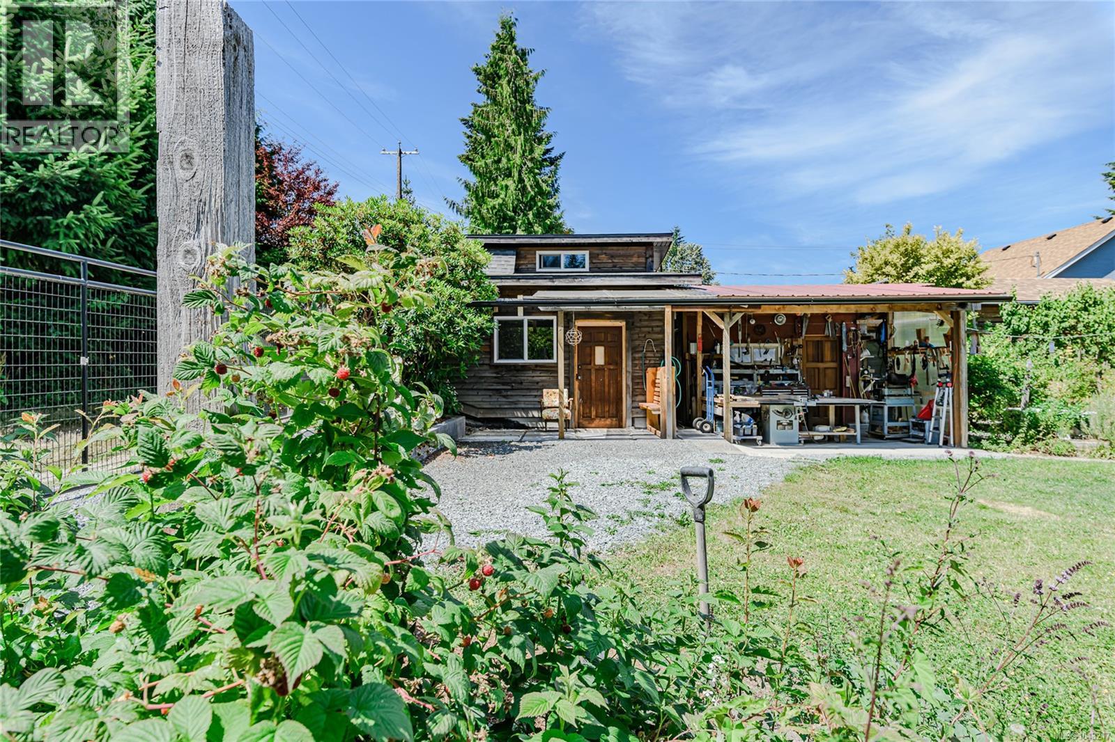 40 Hemlock St - 55
