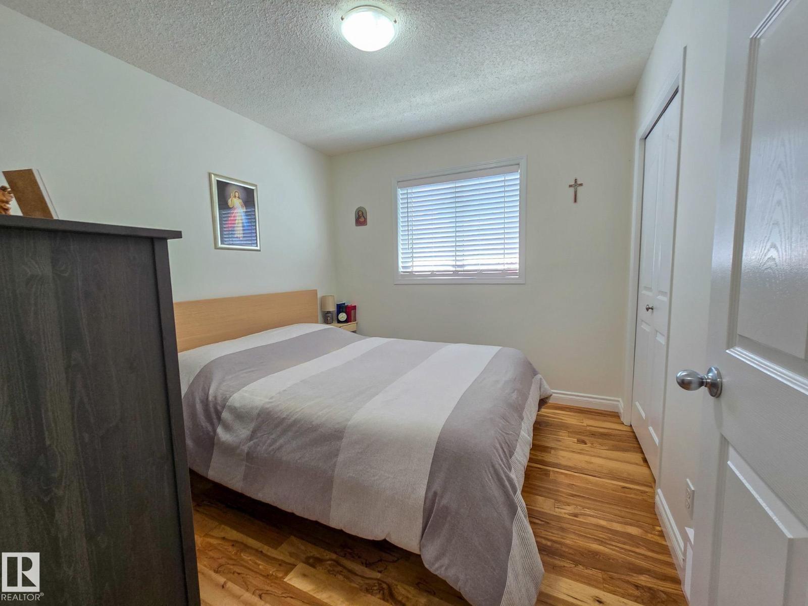 22 DUNFIELD CR - 14