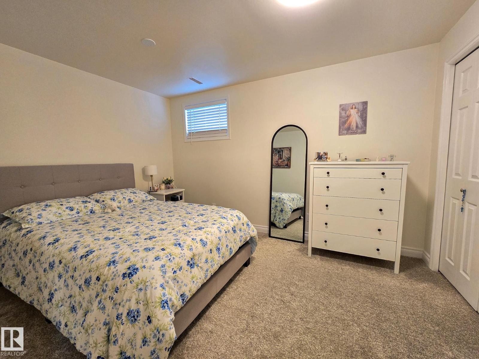 22 DUNFIELD CR - 19