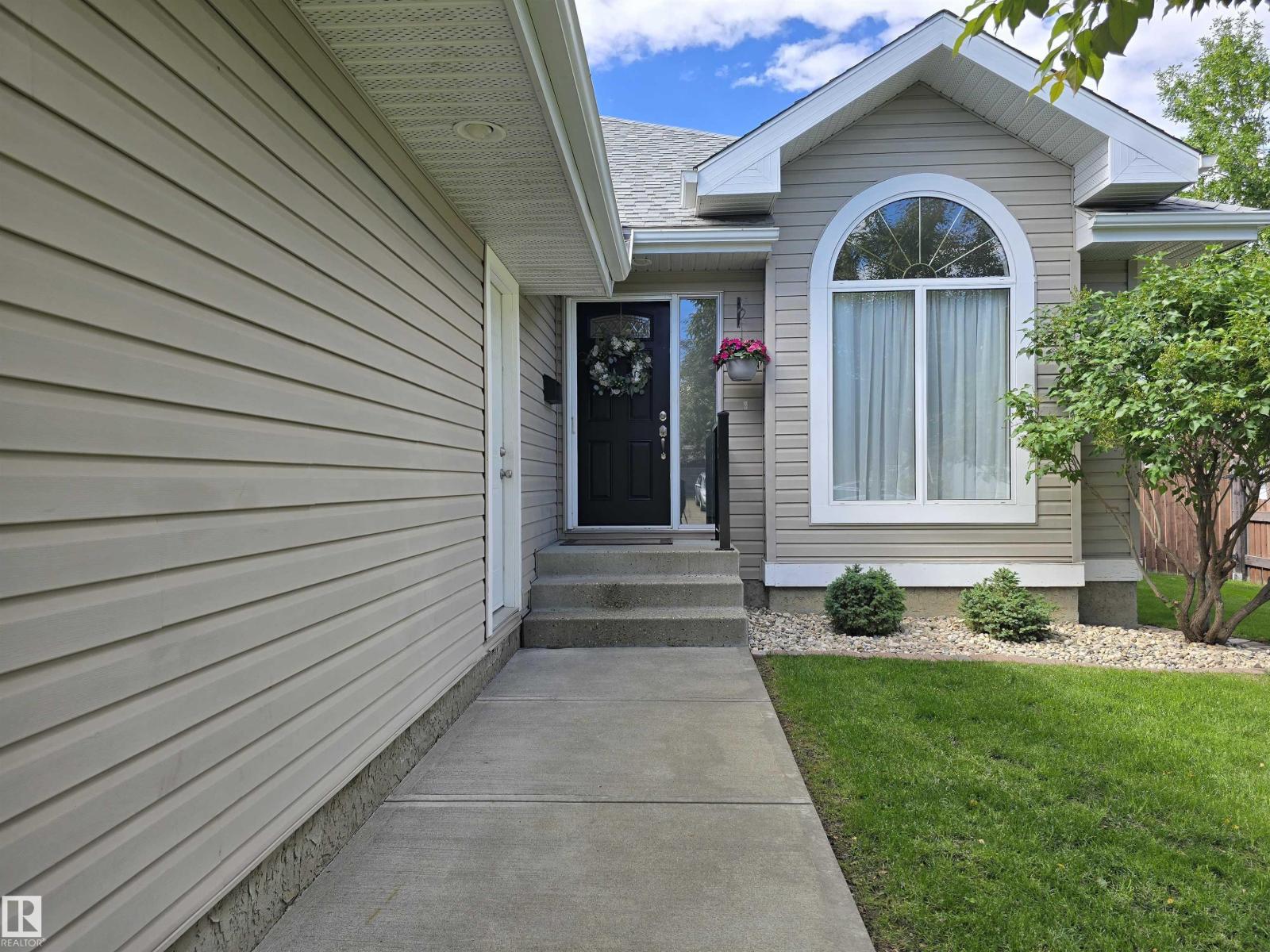 22 DUNFIELD CR - 28