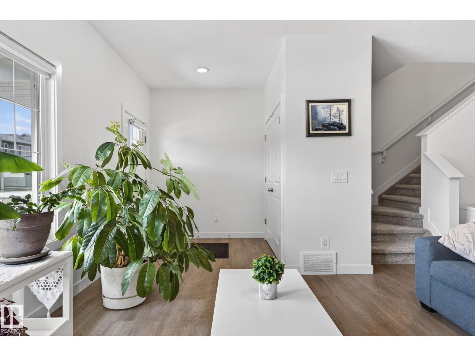 3647 214 ST NW - 11