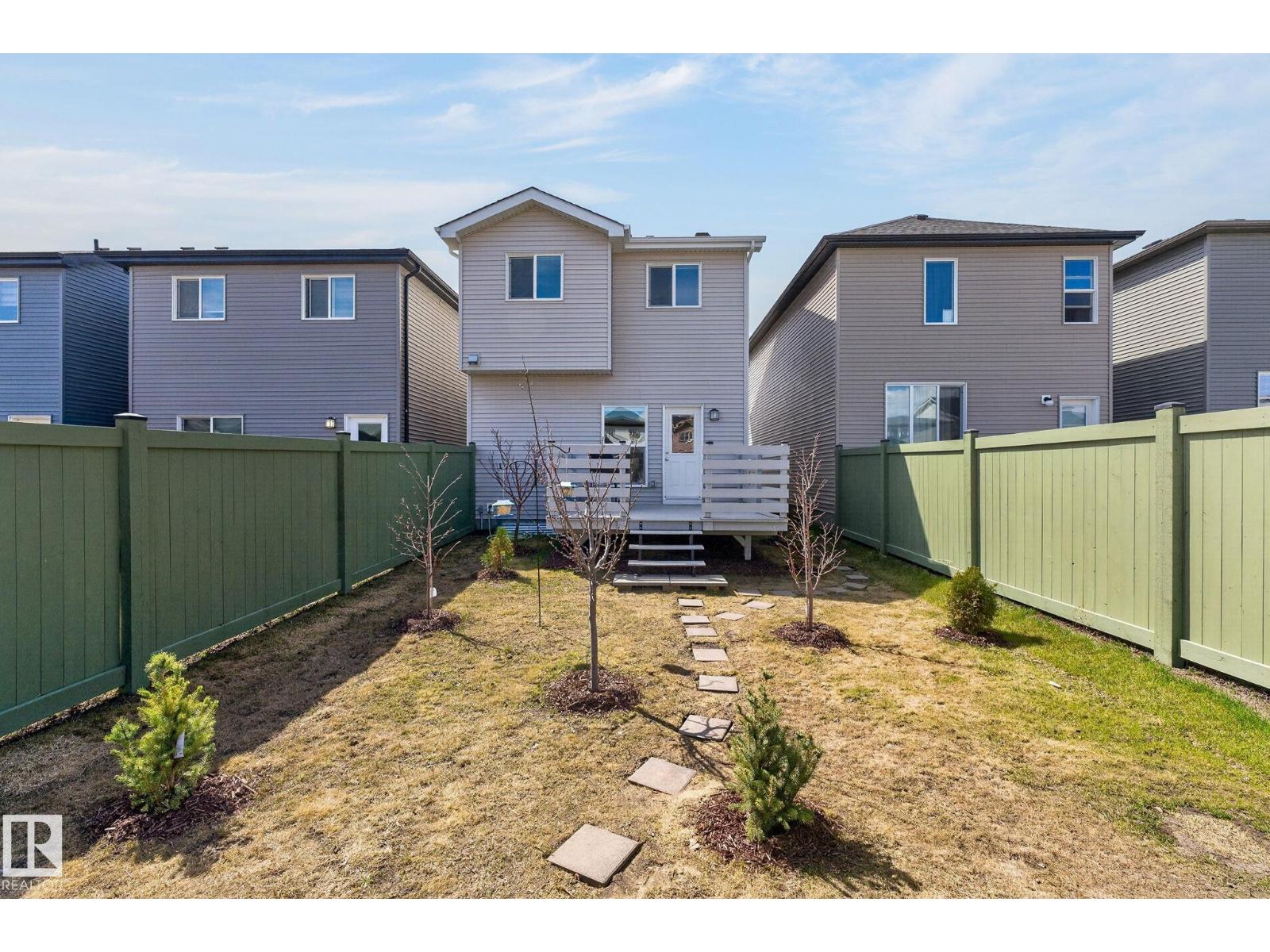 3647 214 ST NW - 37