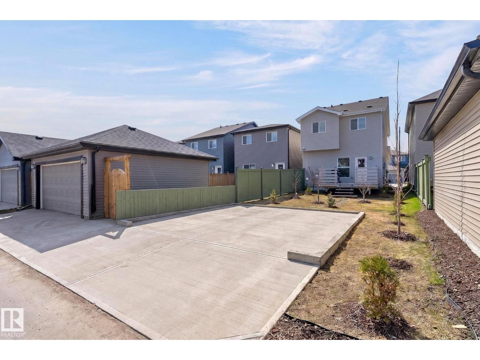 3647 214 ST NW - 38