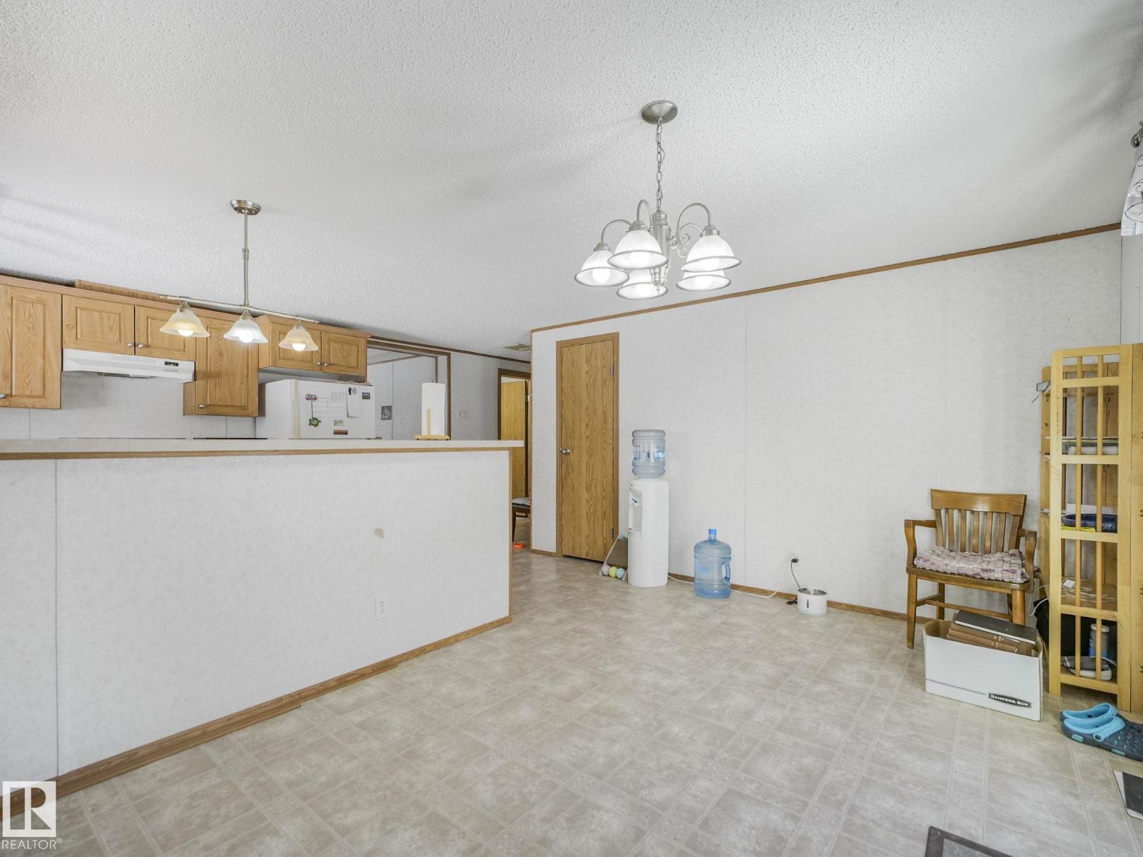 #17 2120 TWP ROAD 565 - 31