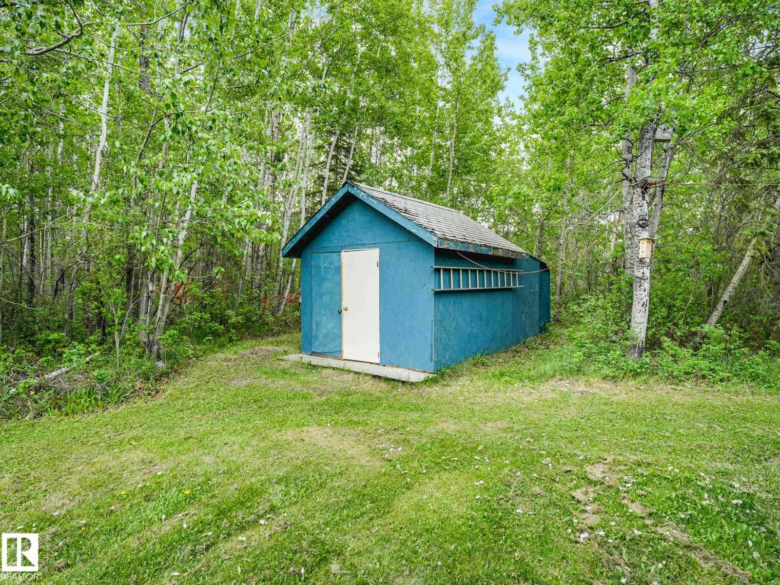 #17 2120 TWP ROAD 565 - 55