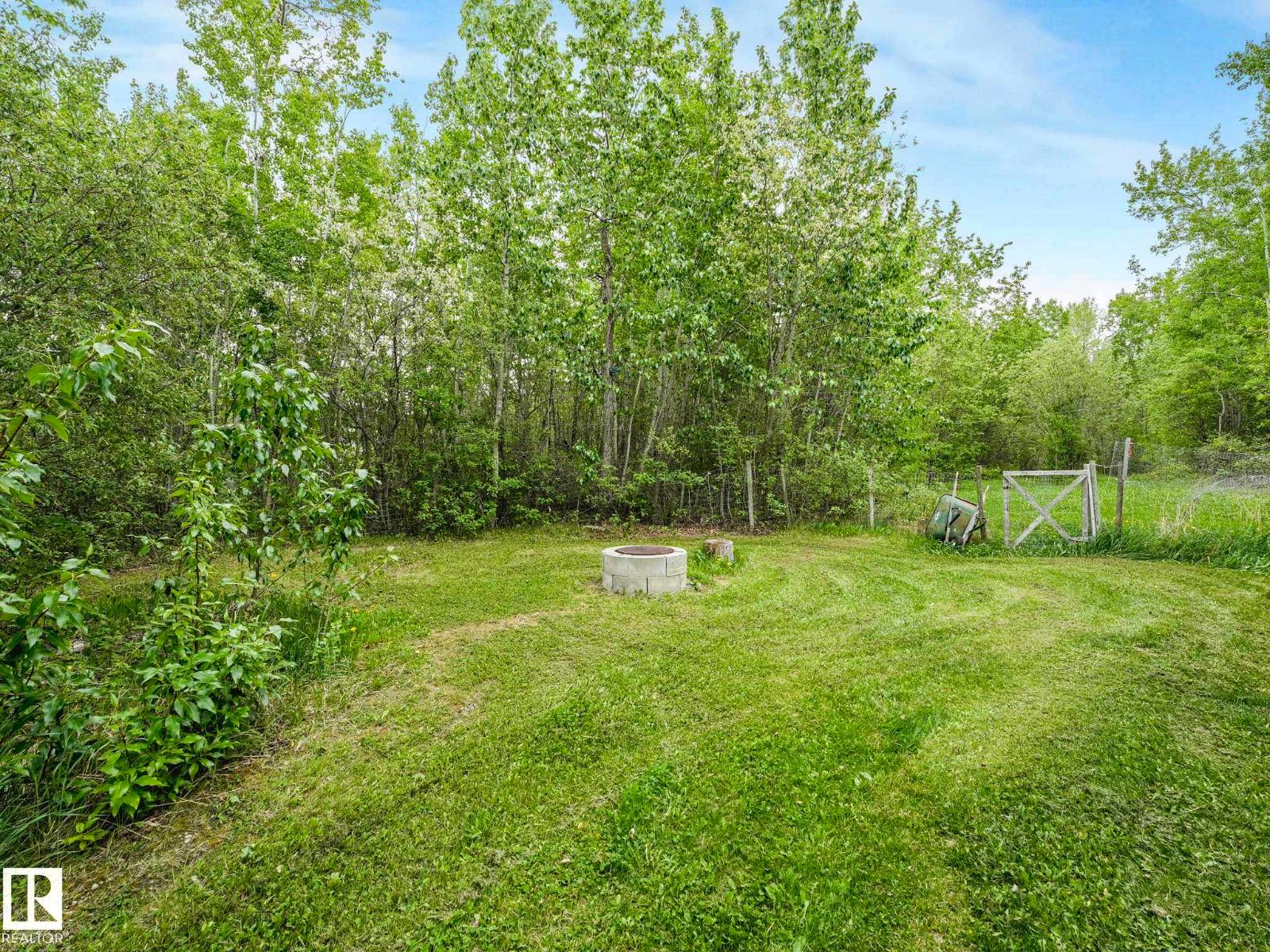 #17 2120 TWP ROAD 565 - 56