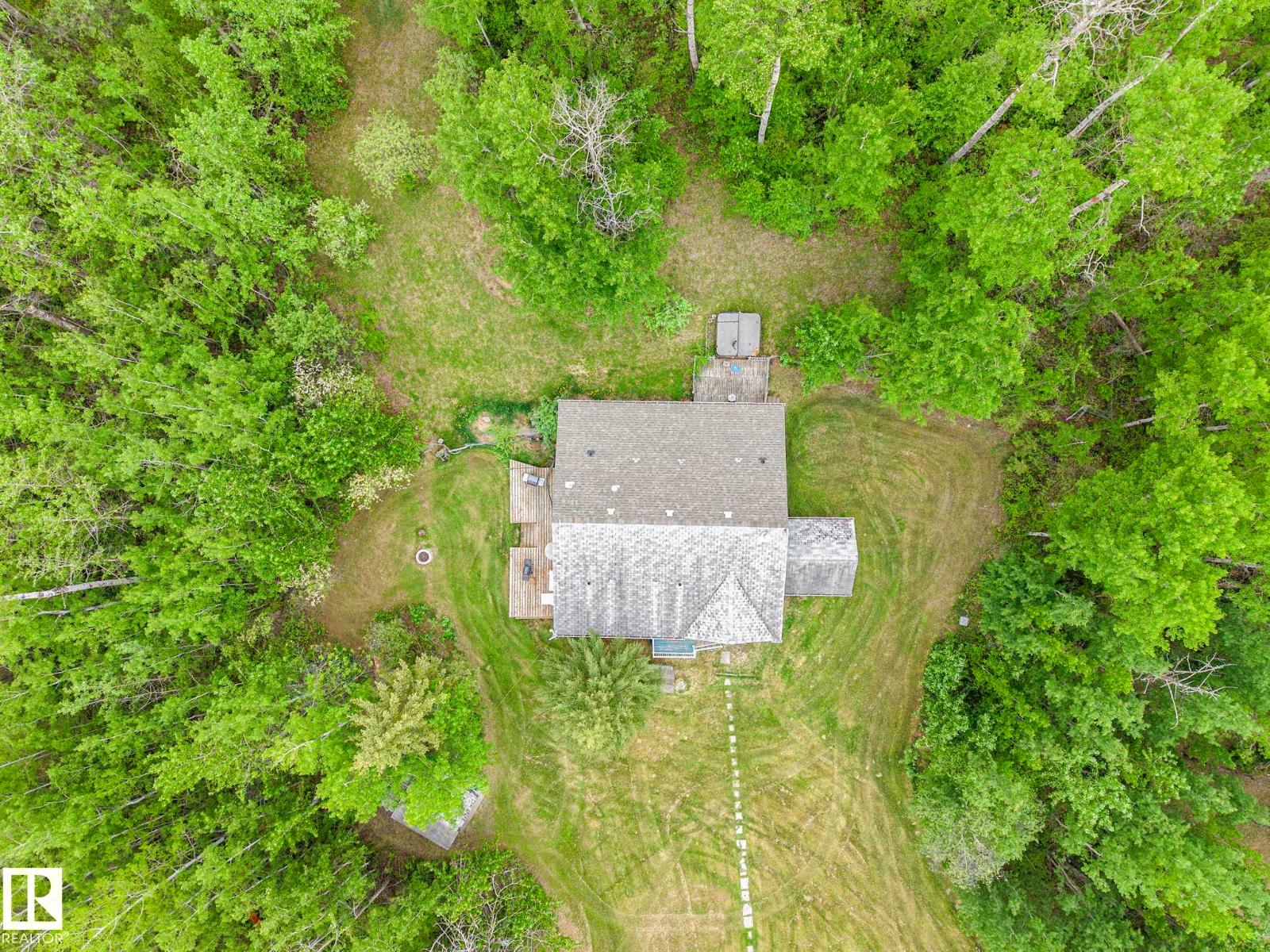 #17 2120 TWP ROAD 565 - 66