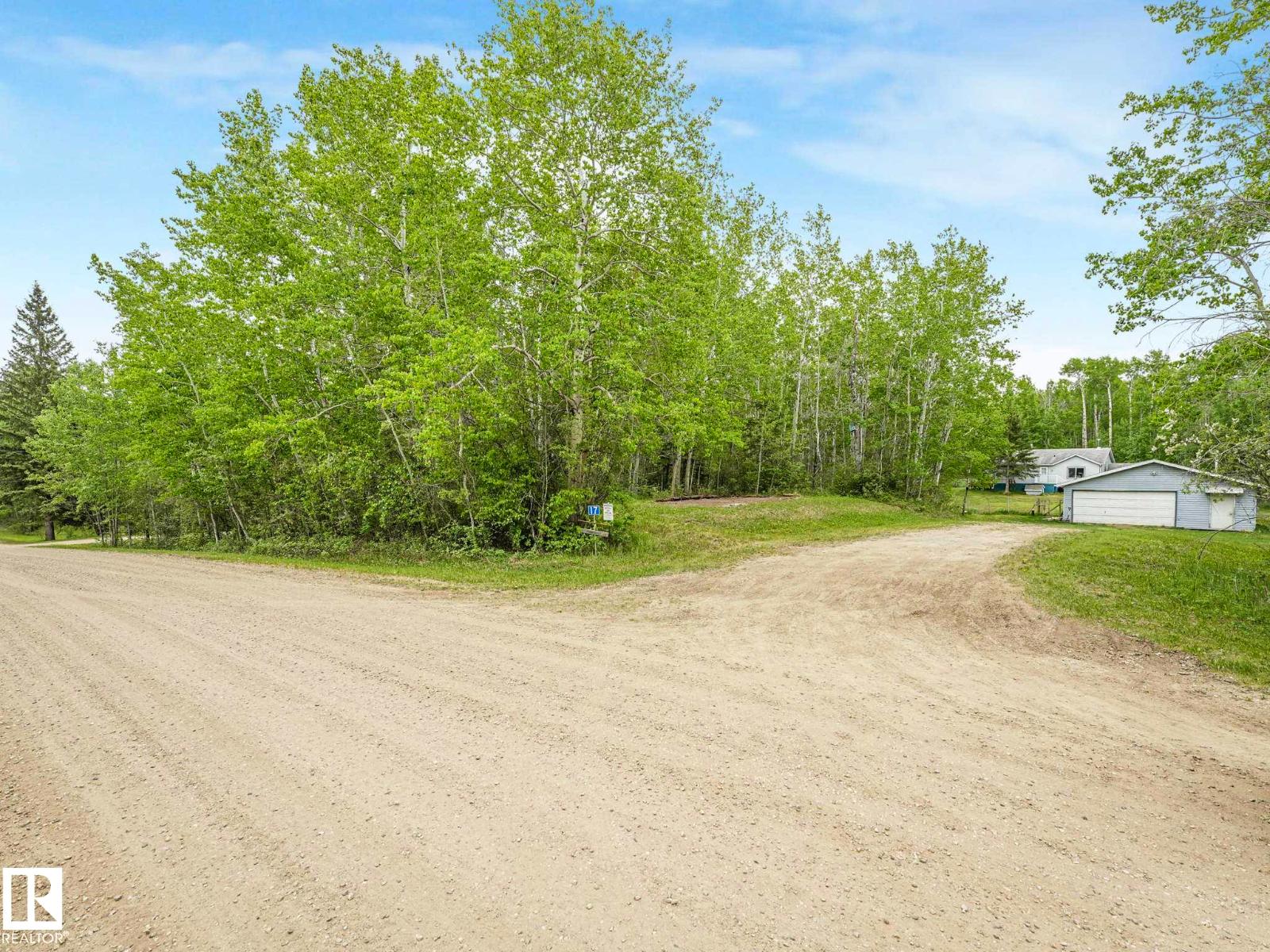 #17 2120 TWP ROAD 565 - 7