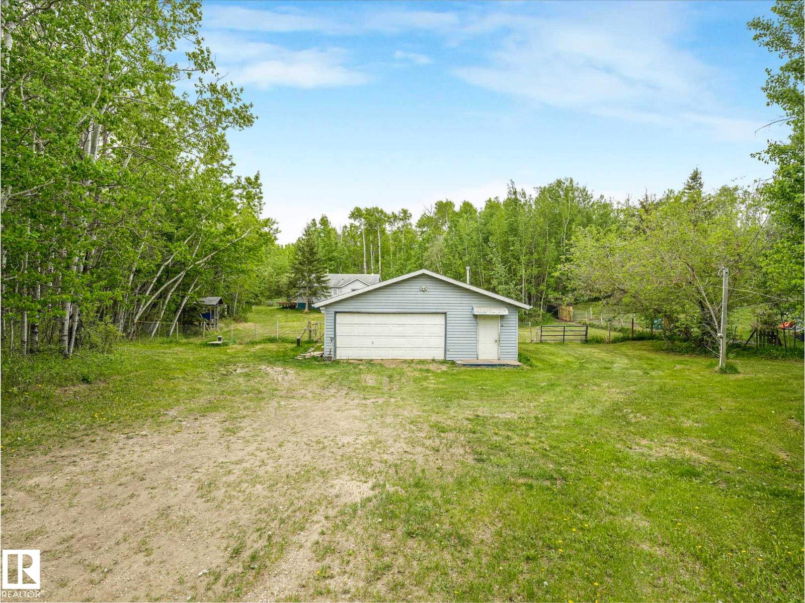 #17 2120 TWP ROAD 565 - 9
