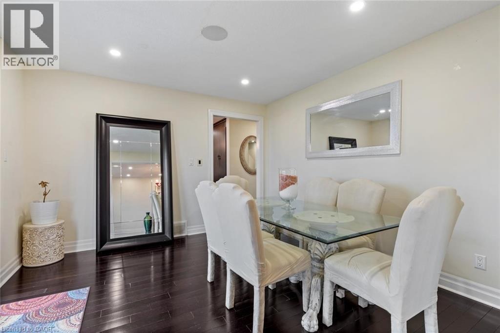 1073 NORTH SERVICE Road - 17