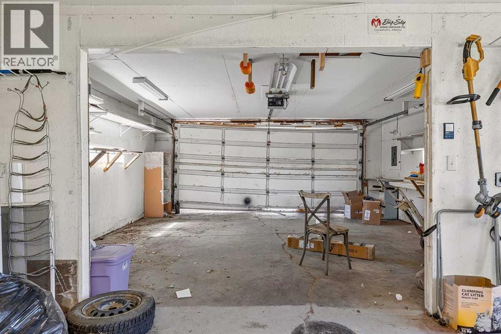 5119 55 Avenue - 29