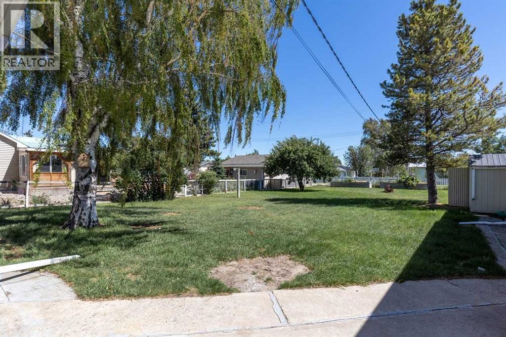 5119 55 Avenue - 33