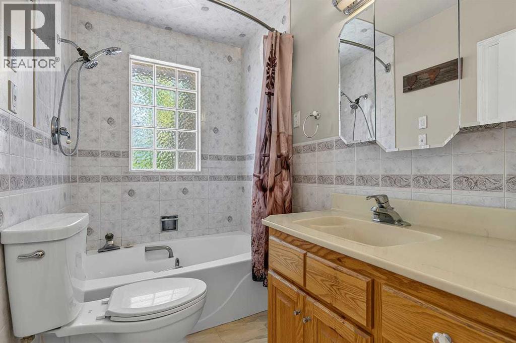5119 55 Avenue - 13