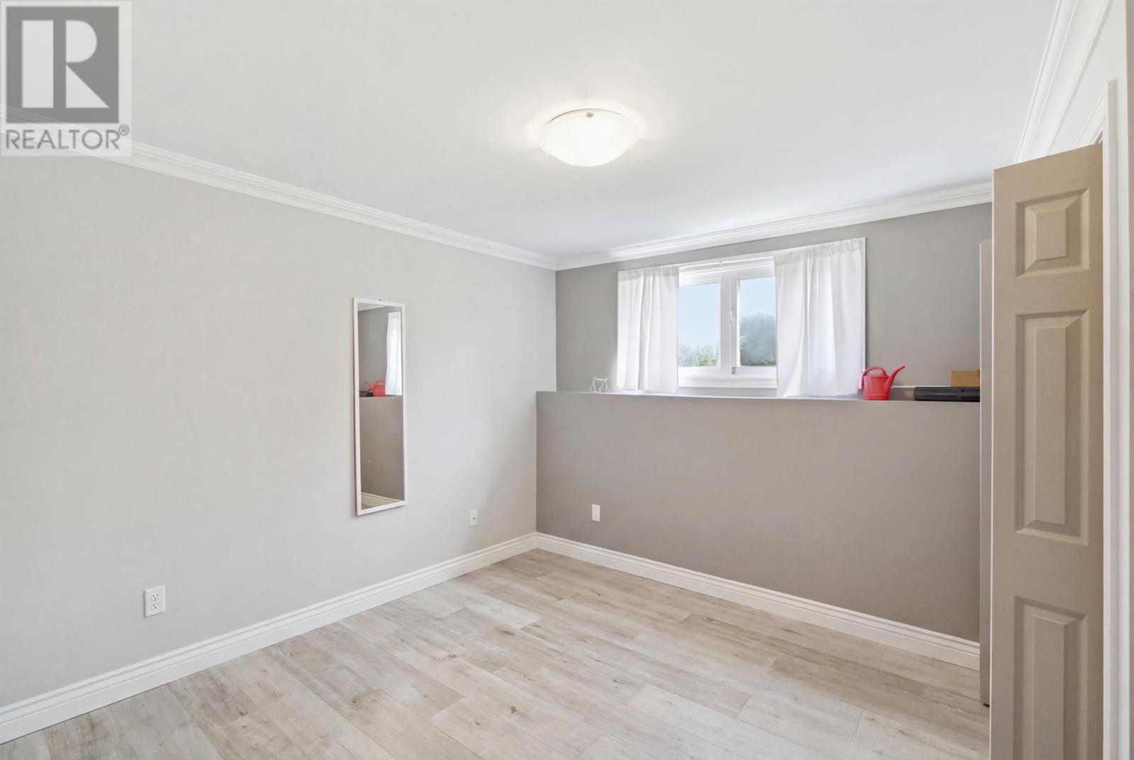 106 Windsor Heights - 16