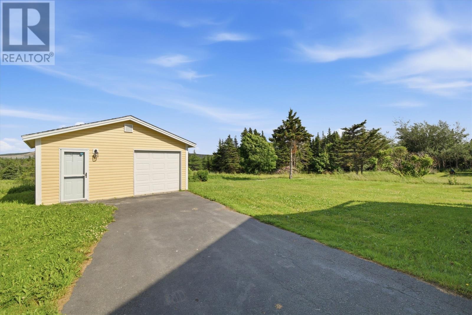 106 Windsor Heights - 23