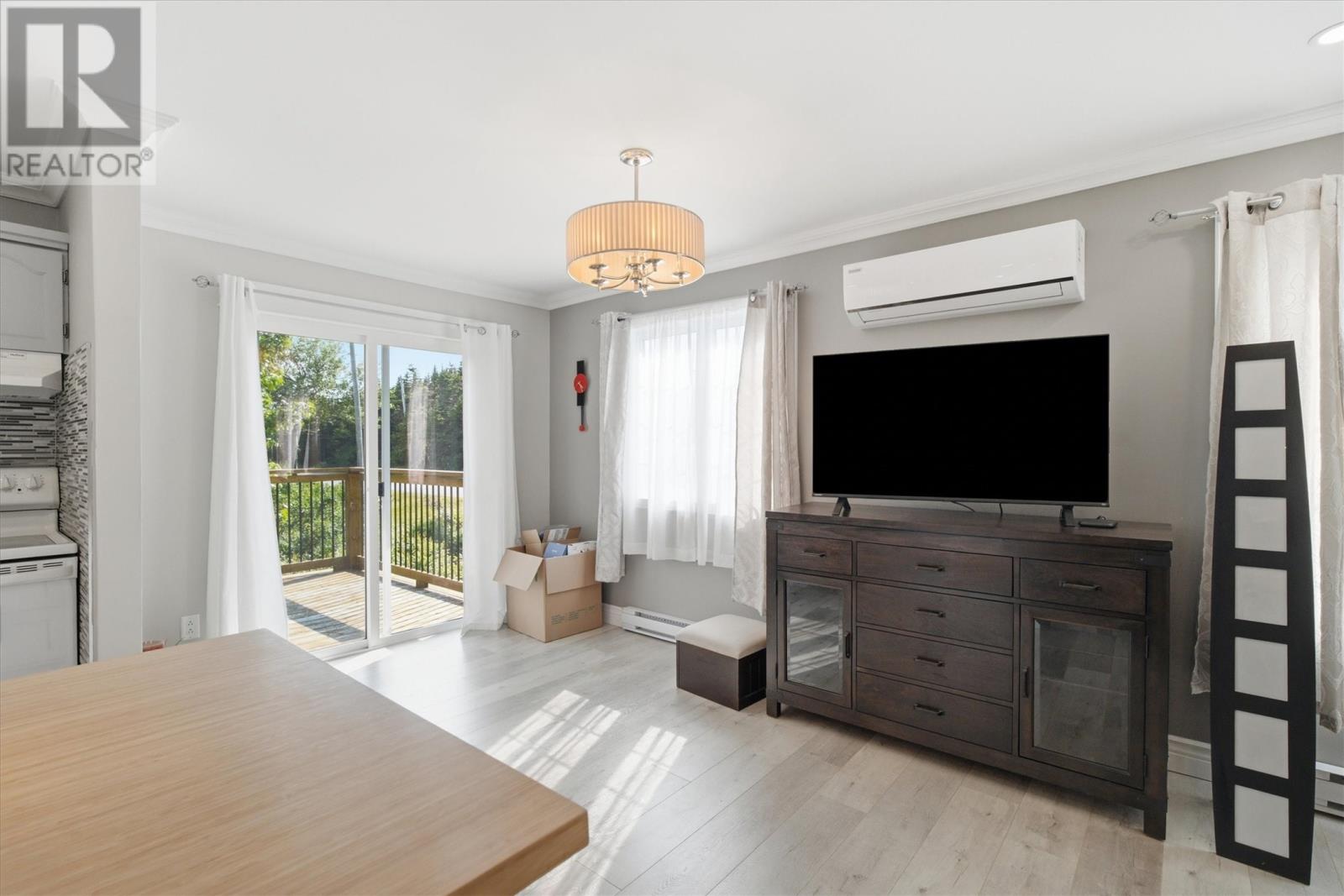 106 Windsor Heights - 7