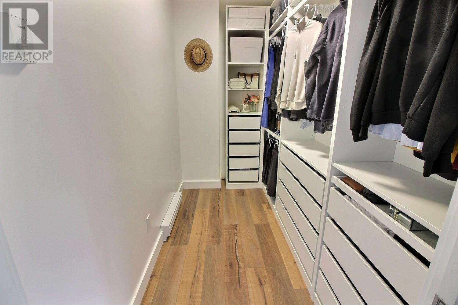 99 Penwell Avenue - 10