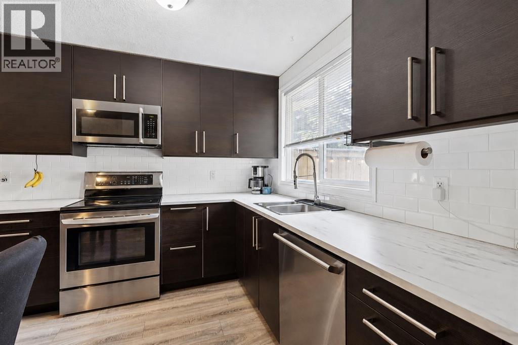 #83 630 Sabrina Road SW - 7