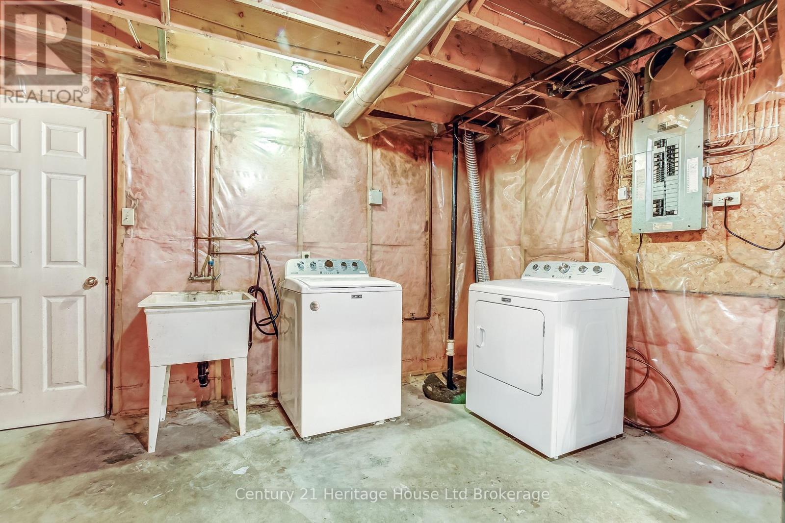 773 HOUNSFIELD STREET - 10