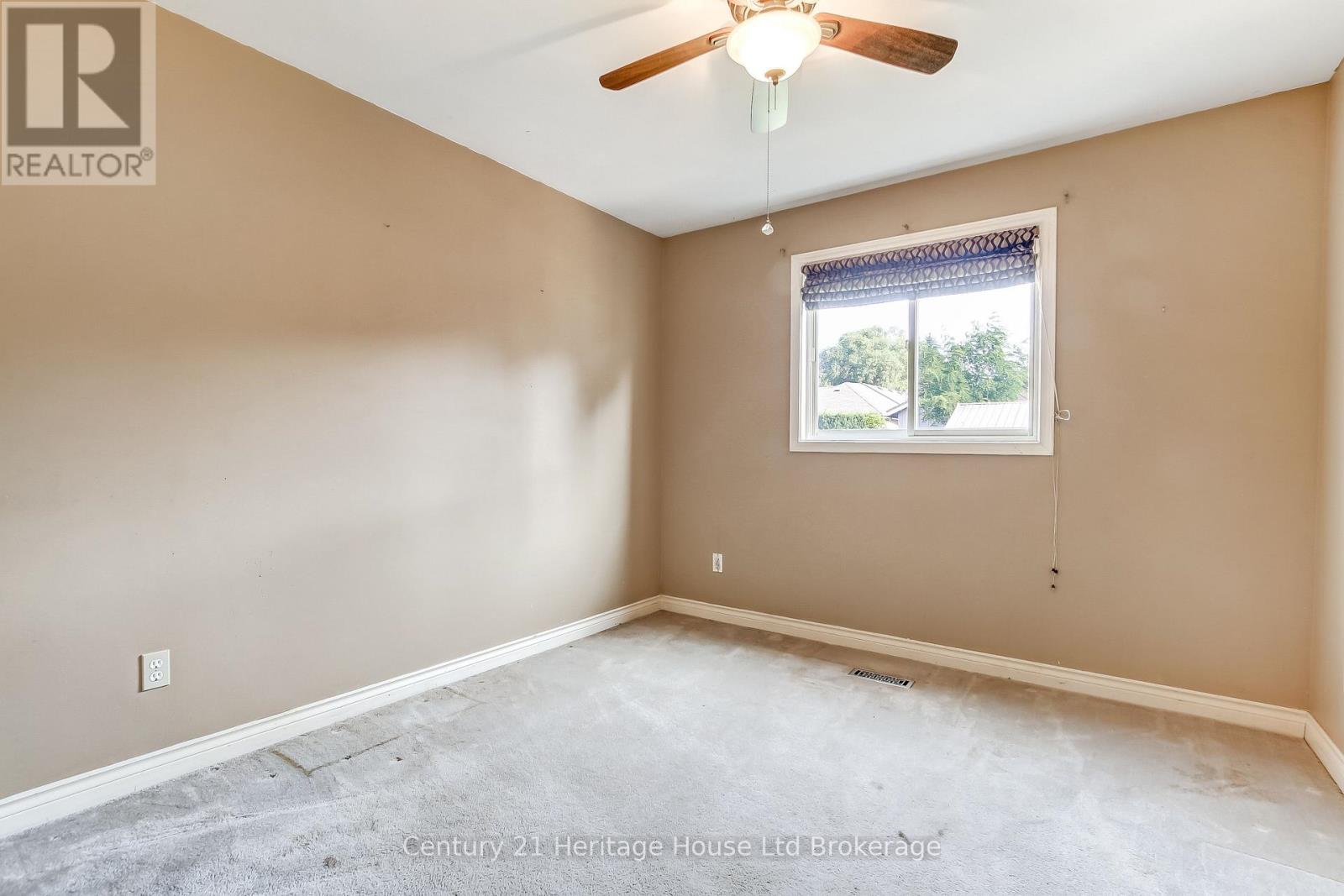 773 HOUNSFIELD STREET - 9