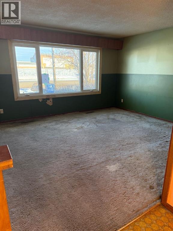 10140 105 Street - 3