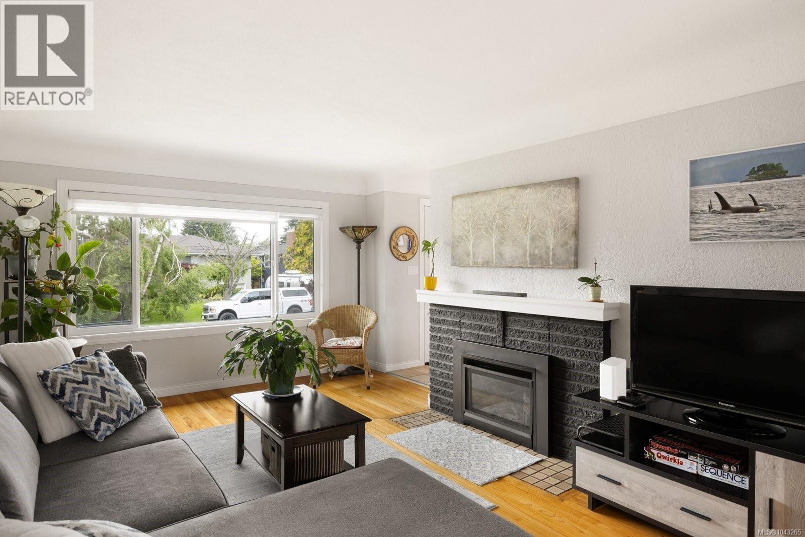  2935 Oriole Street, Saanich