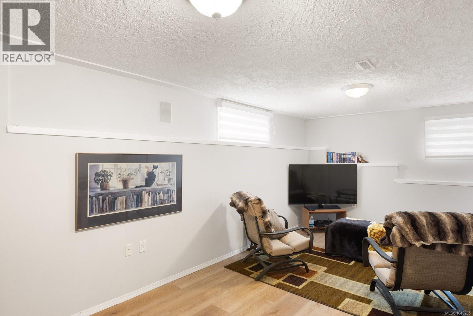  2935 Oriole Street, Saanich