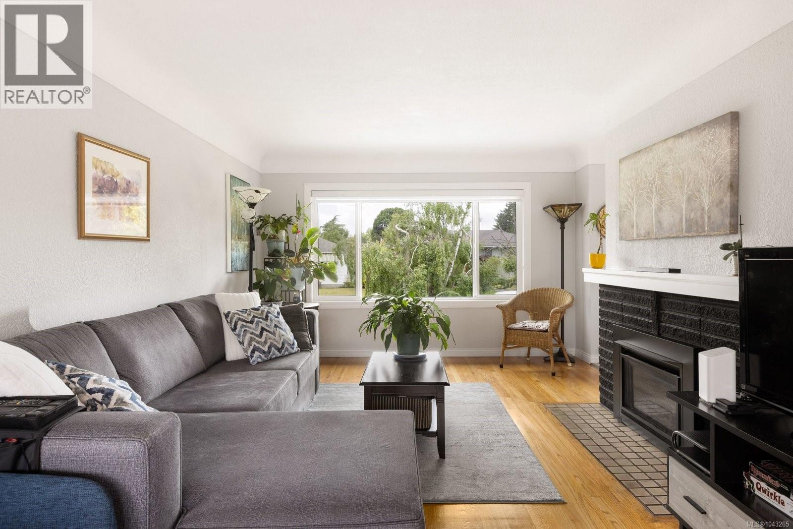  2935 Oriole Street, Saanich